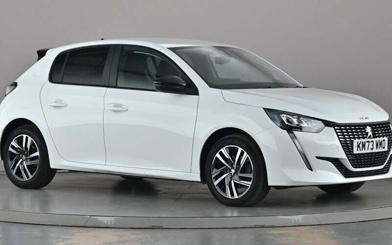 White Used 2023 Peugeot 208 Active+ Hatchback | £14,249 (Fair price) - Image 1/4