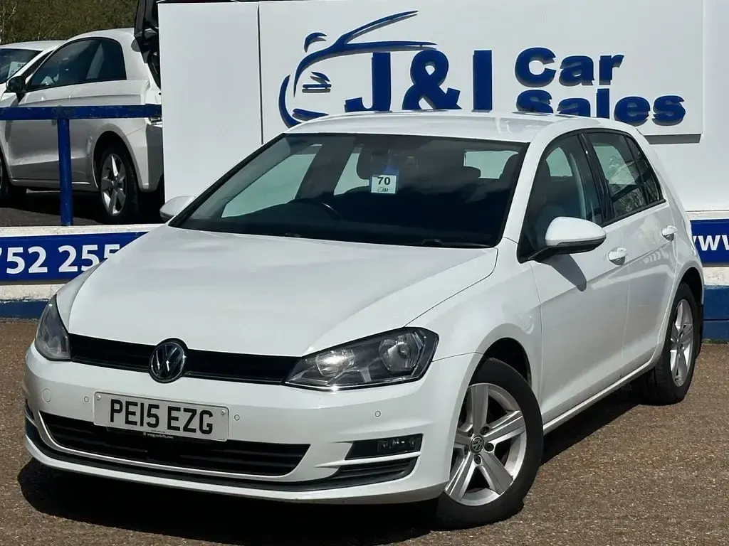Used VW Golf VII Match 122 HP (89 kW) 2015 White Hatchback