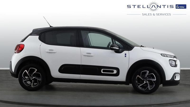 White Used 2022 Citroën C3 PureTech Hatchback | £10,195 (Fair price) - Image 1/4
