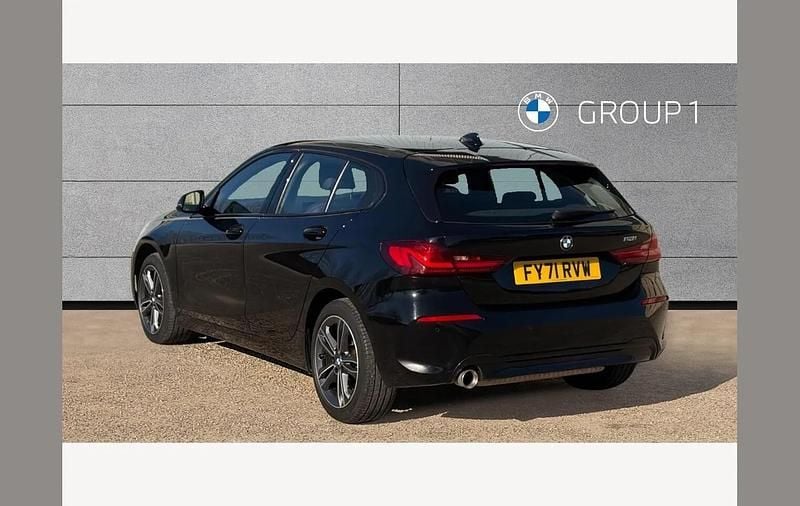 Used BMW 118 Sport Line 136 HP (100 kW) 2021 Black Hatchback