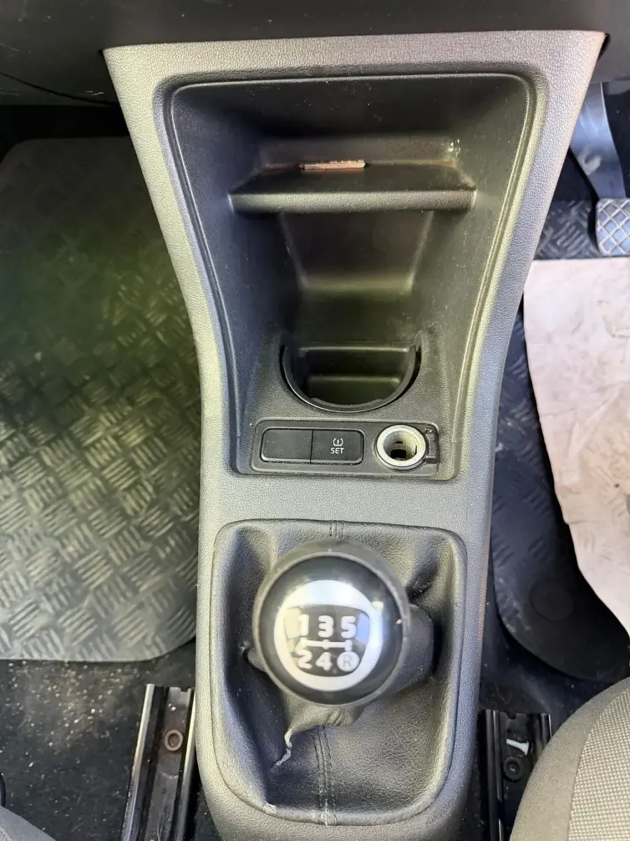 Used VW up! move up! 60 HP (44 kW) 2015 Black Hatchback