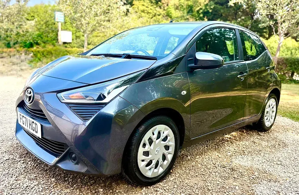 Used Toyota Aygo X-play 71 HP (52 kW) 2022 Grey Hatchback