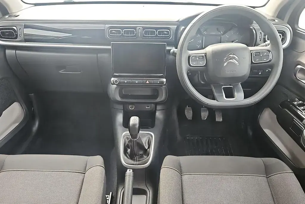 Used Citroën C3 PureTech 83 HP (61 kW) 2024 Grey Hatchback