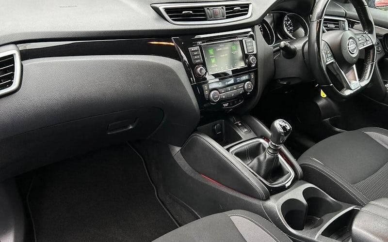 Used Nissan Qashqai Acenta Premium 140 HP (102 kW) 2020 Blue SUV