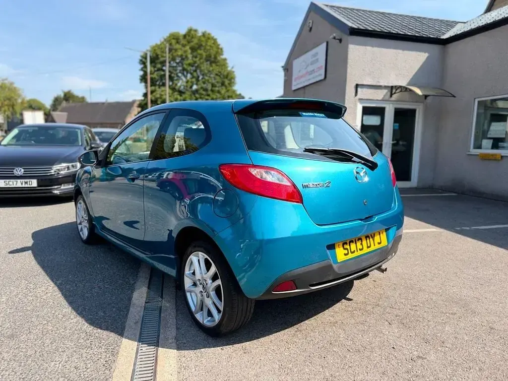 Used Mazda 2 2013 Blue Hatchback