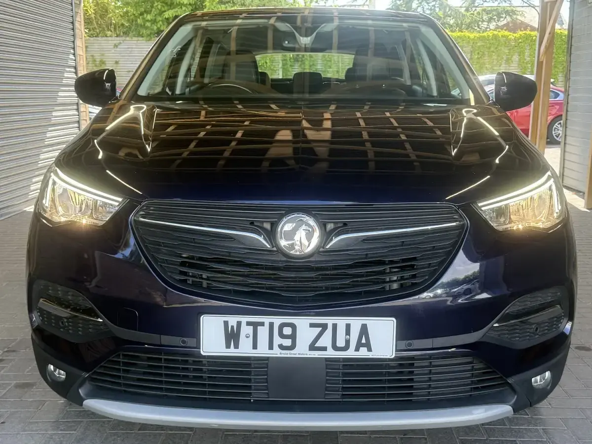 Used Vauxhall Grandland X Sport 130 HP (95 kW) 2019 Blue SUV