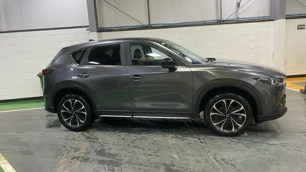 Begagnad Mazda CX-5 Newground 165 HK (121 kW) 2024 Grå SUV
