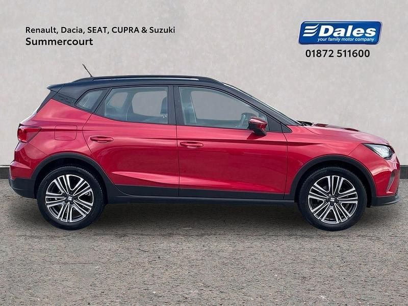 Used Seat Arona SE Technology 2022 Desire red with black roof SUV