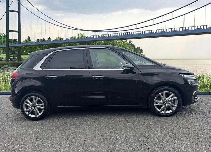 Used Citroën C4 Picasso Flair 120 HP (88 kW) 2017 Black MPV