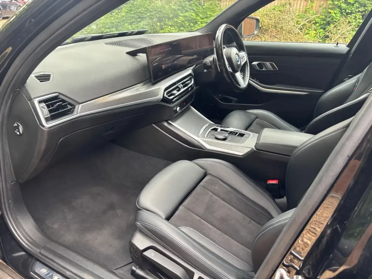 Usado BMW 330e M Sport 288 CV (211 kW) 2023 Negro Berlina