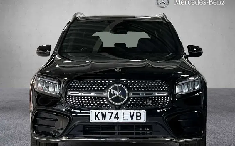 Used Mercedes GLB200 AMG line 163 HP (119 kW) 2025 SUV