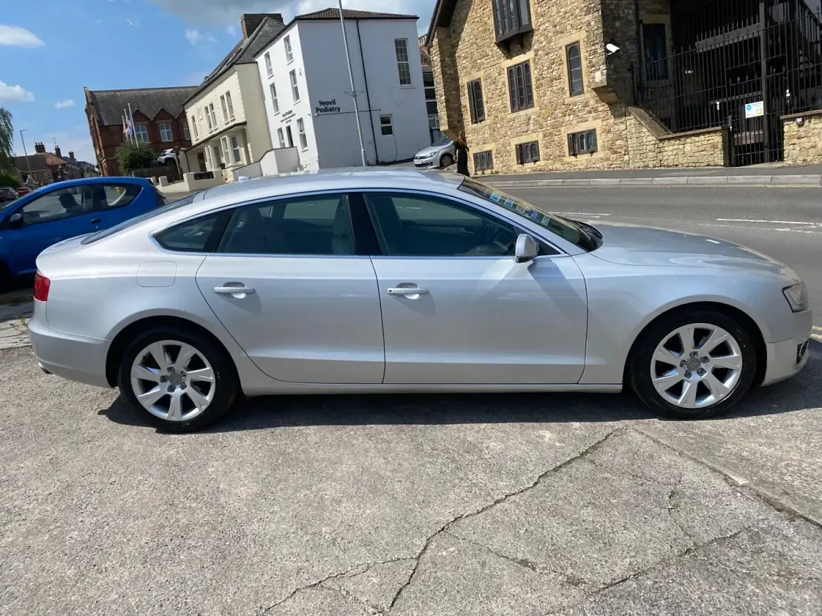 Begagnad Audi A5 180 HK (132 kW) 2010 Silver Sportkupé