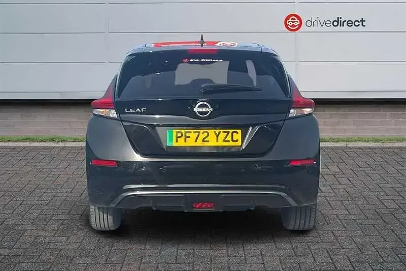 Używany Nissan Leaf N-Connecta 110 kW (150 KM) 2023 Czarny Hatchback