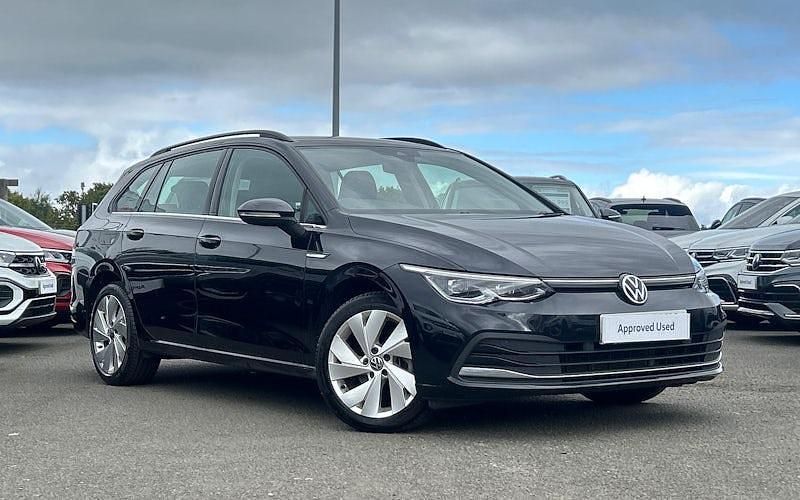 Used 2024 VW Golf VIII Style Estate | £16,795 (Good price) - Image 1/4