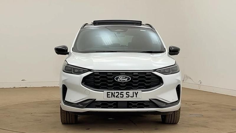 Used Ford Kuga ST-Line X 243 HP (178 kW) 2025 White SUV