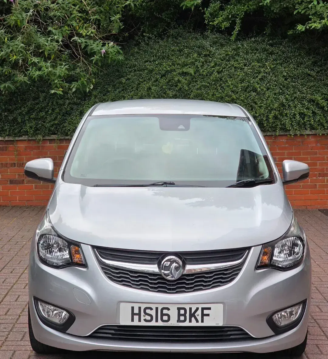 Used Vauxhall Viva 75 HP (55 kW) 2016 Silver Hatchback