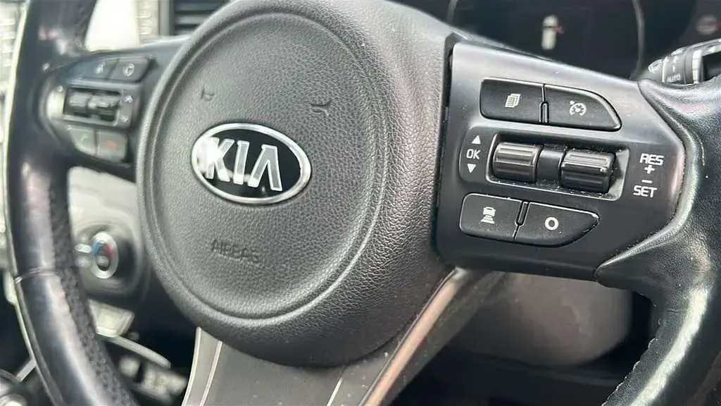 Used Kia Sorento 196 HP (144 kW) 2017 Grey SUV