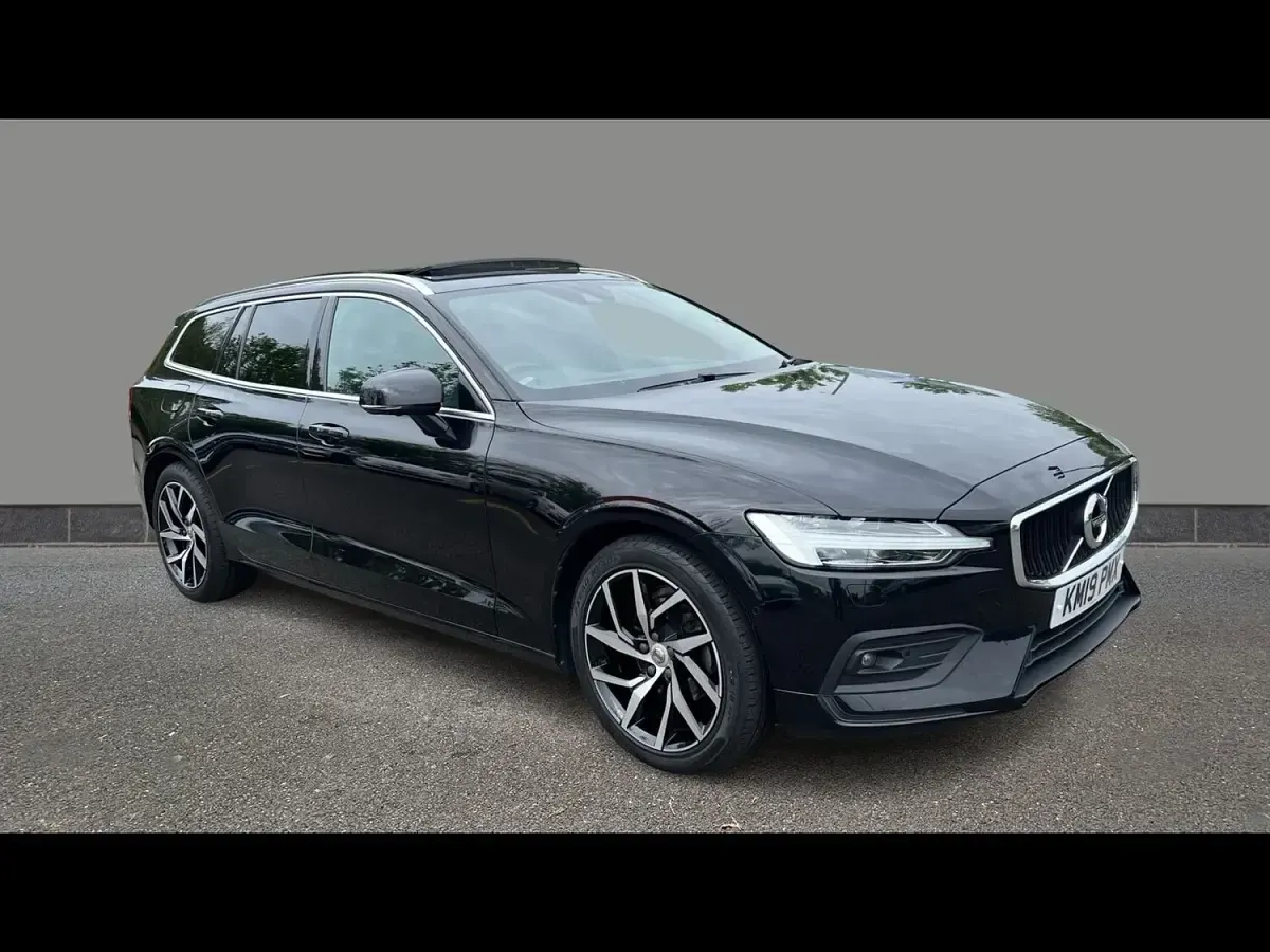Used Volvo V60 Momentum 190 HP (139 kW) 2019 Estate