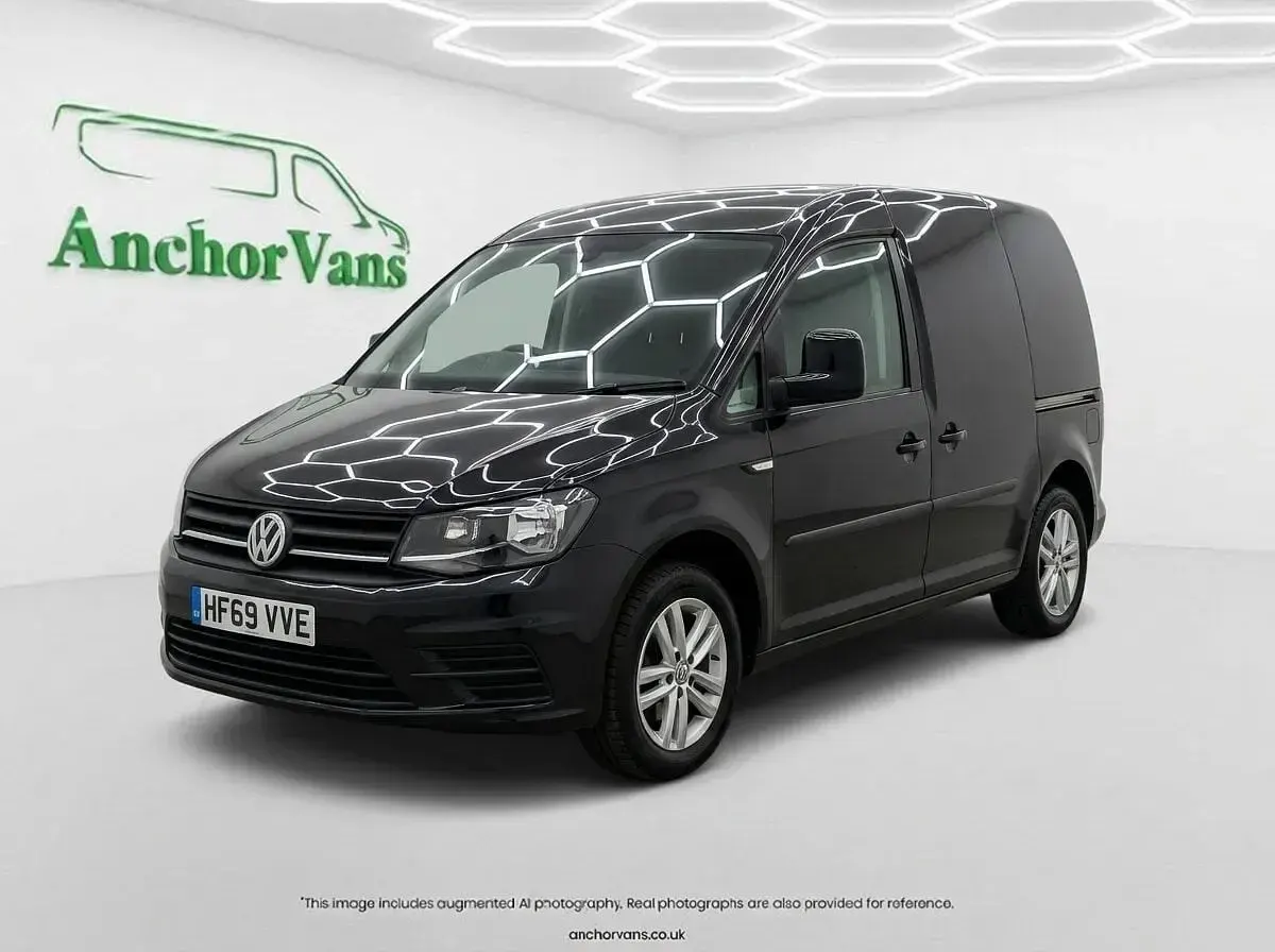 Usado VW Caddy Highline 102 HP (75 kW) 2019 Preto Monovolume