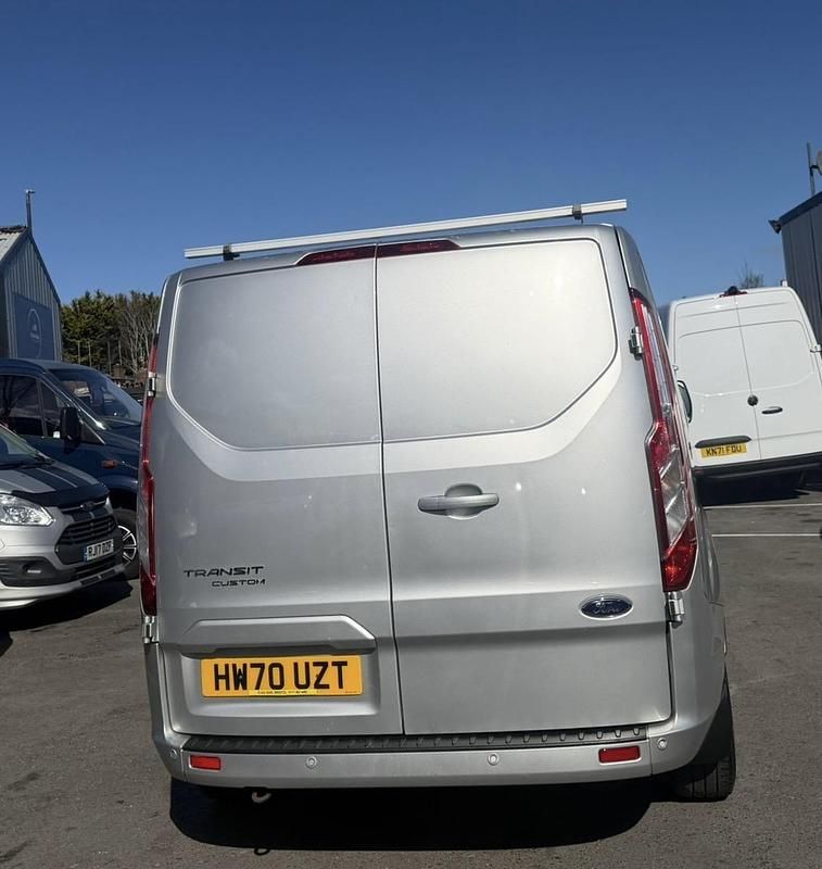 Used Ford Transit Custom Limited 130 HP (95 kW) 2020 Silver Van