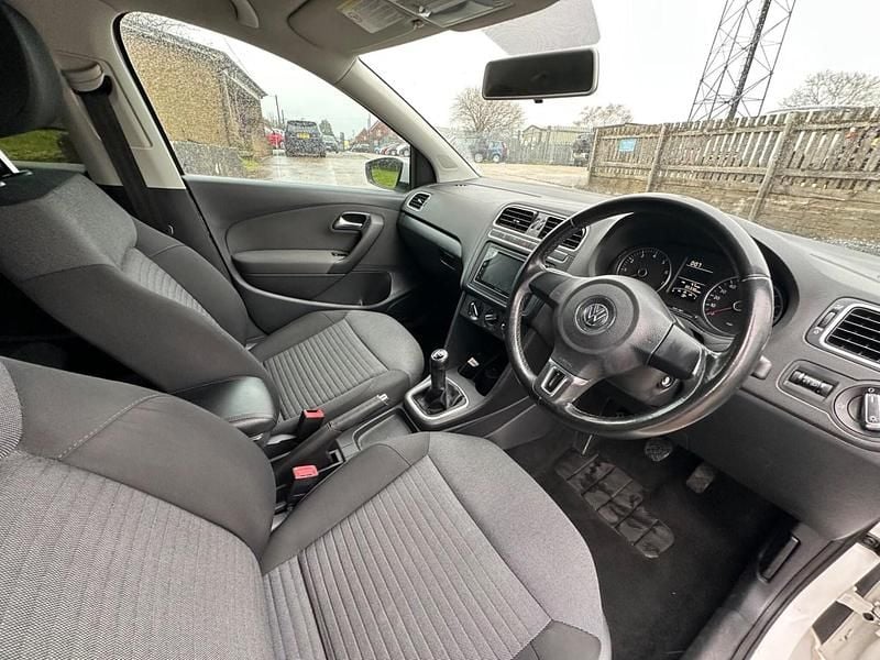 Used VW Polo SE 85 HP (62 kW) 2010 White Hatchback