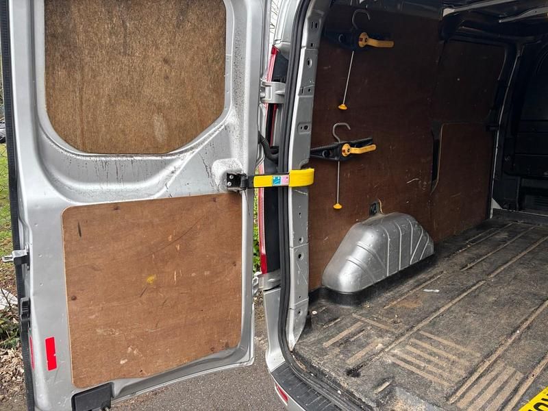 Used Ford Transit Custom Limited 125 HP (91 kW) 2016 Silver Van