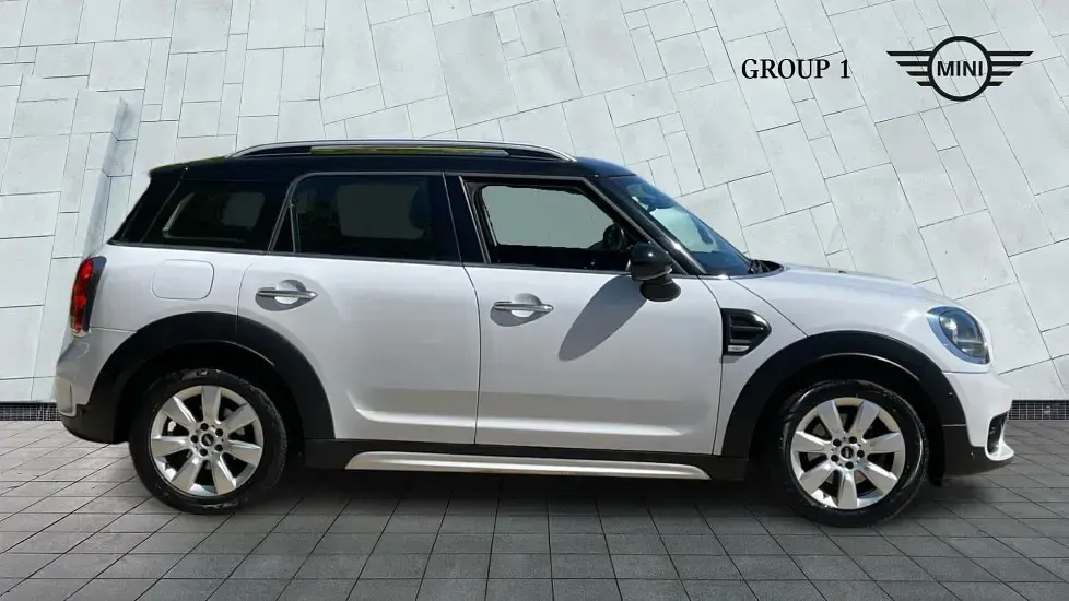 Usado Mini Cooper Countryman Classic 136 HP (100 kW) 2019 Branco SUV