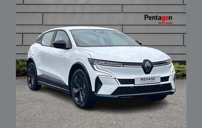 Other Used 2025 Renault Megane E-Tech Evolution Hatchback | £19,950 (Super price) - Image 1/4