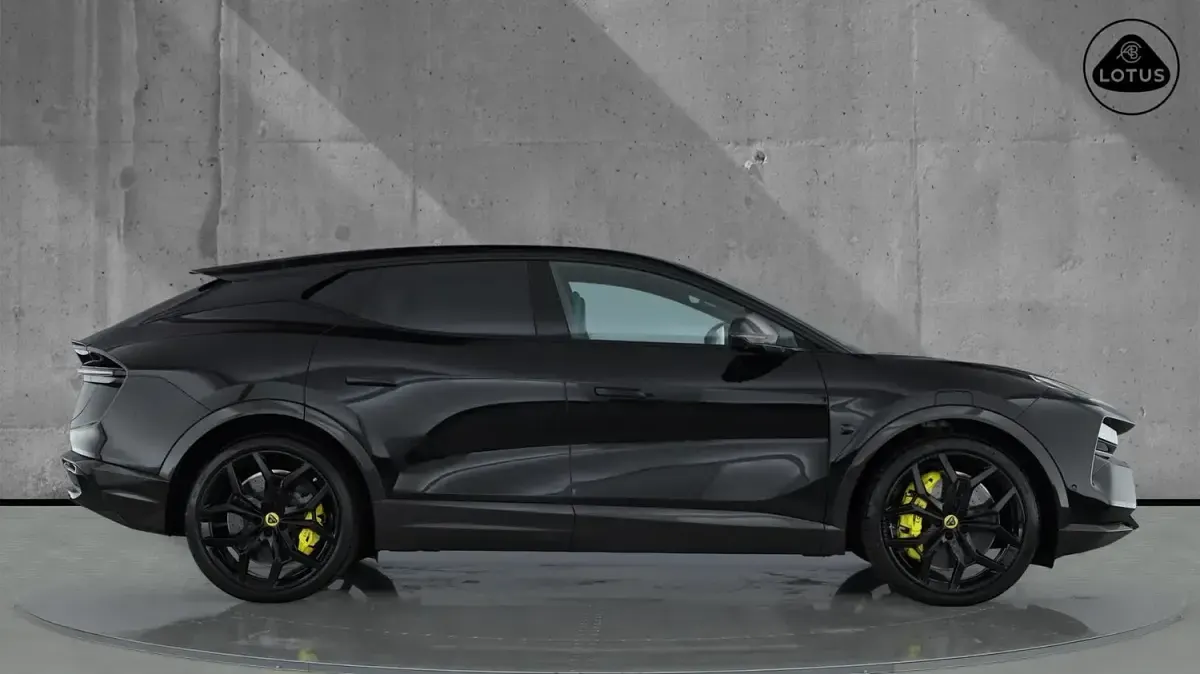 New Lotus Eletre 675 kW (918 HP) 2025 Black SUV
