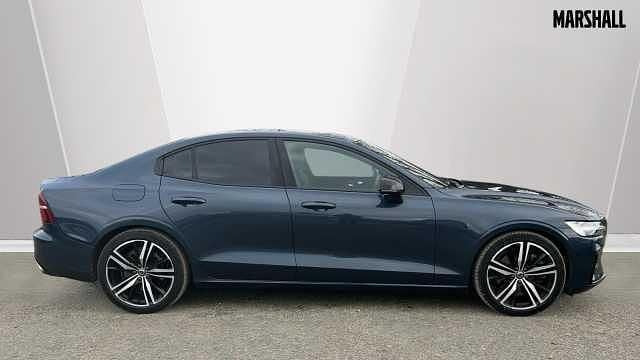 Used Volvo S60 R-Design 250 HP (183 kW) 2022 Sedan