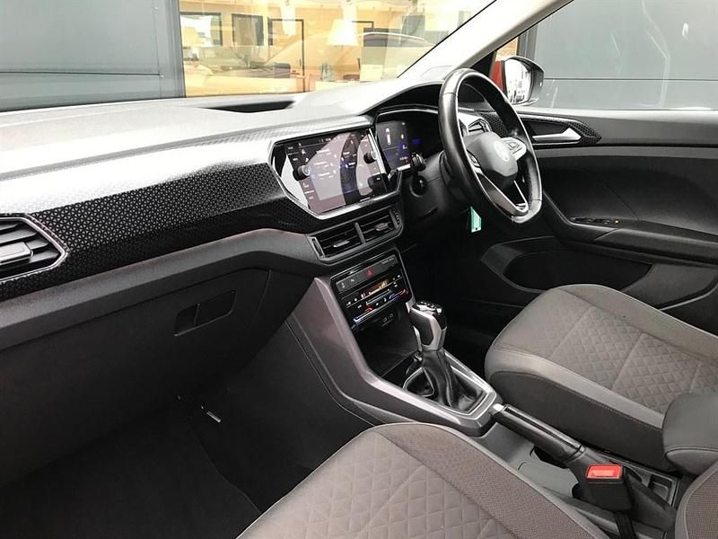 Used VW T-Cross SEL 110 HP (80 kW) 2023 Orange SUV