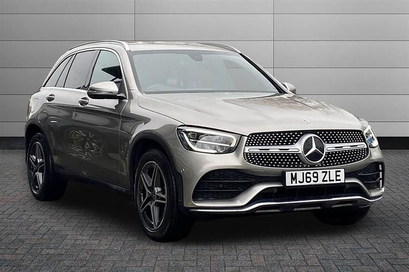 Used Mercedes GLC220 AMG line 194 HP (142 kW) 2019 Mojave silver Estate
