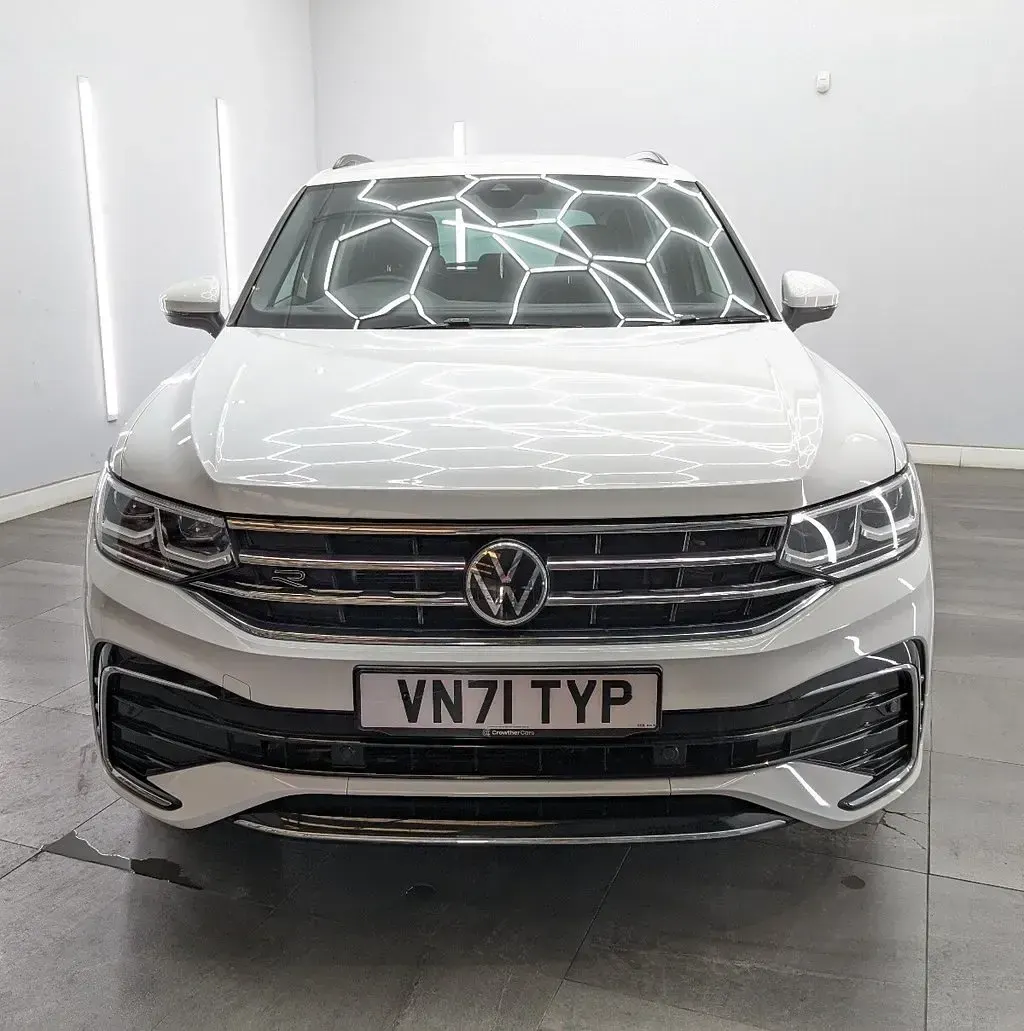 Used VW Tiguan R-line 150 HP (110 kW) 2021 White SUV
