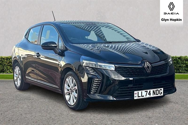 Used Renault Clio V Evolution 143 HP (105 kW) 2024 Black  Hatchback