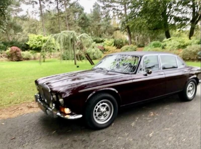 Used Daimler Double Six Serie 1 1973 Red Sedan