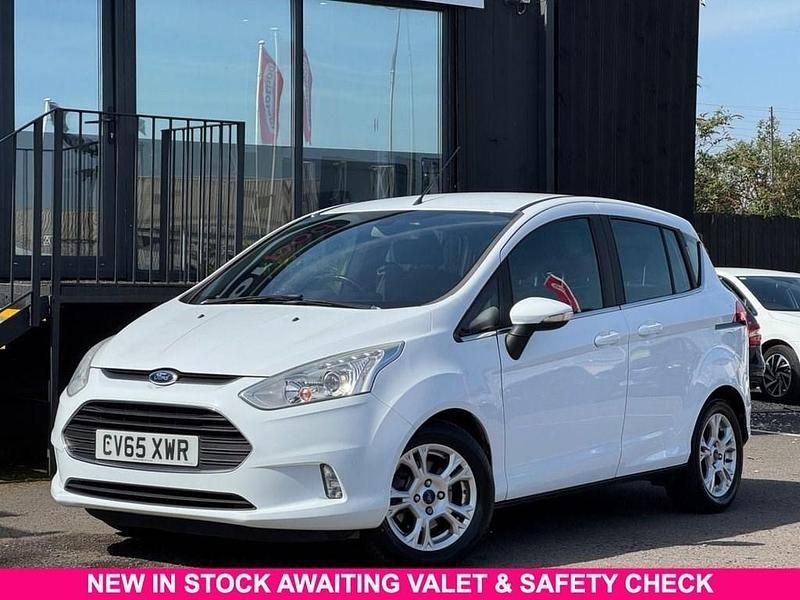 Used Ford B-MAX Zetec 105 HP (77 kW) 2015 White MPV