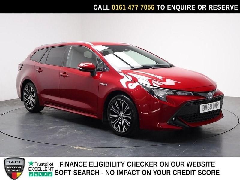 Usado Toyota Corolla Design 184 HP (135 kW) 2019 Vermelho Carrinha