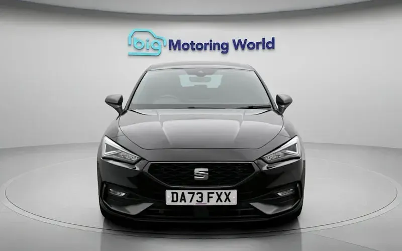 Used Seat Leon FR Sport 110 HP (80 kW) 2023 Black Hatchback
