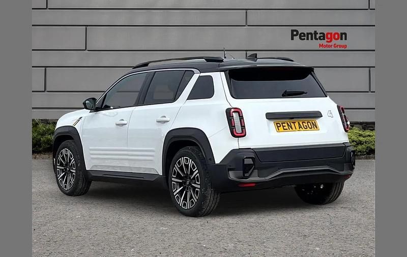 New Renault R4 Iconic 108 kW (147 HP) 2025 Other SUV