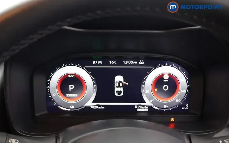 Used Nissan Juke N-Connecta 143 HP (105 kW) 2024 White SUV