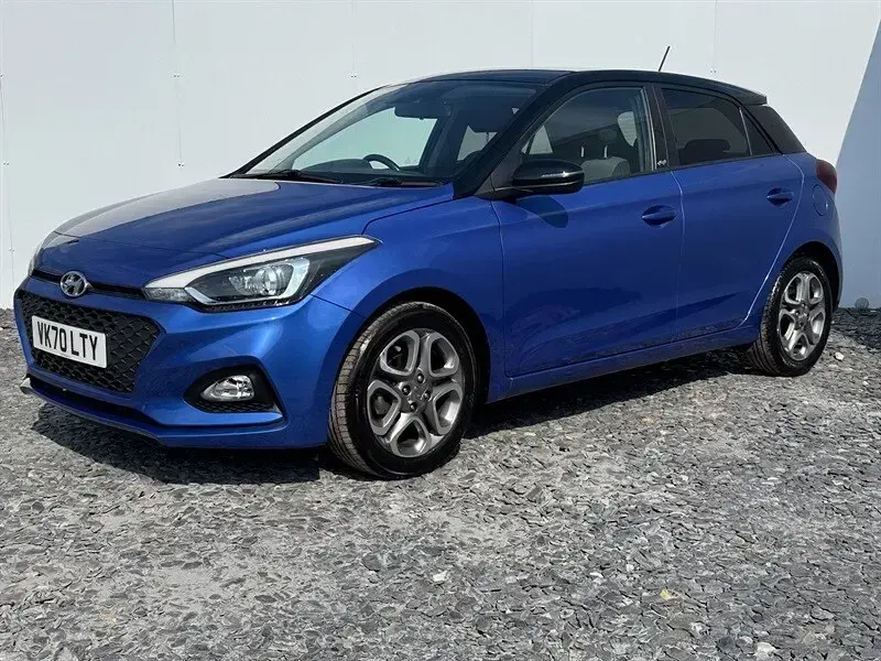 Used Hyundai i20 84 HP (61 kW) 2020 Blue Hatchback