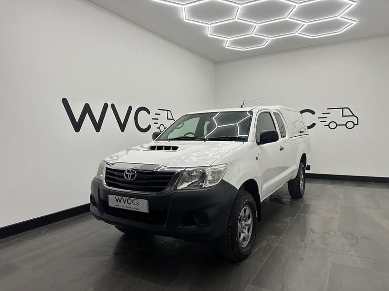 Used Toyota HiLux 144 HP (105 kW) 2013 White Pickup