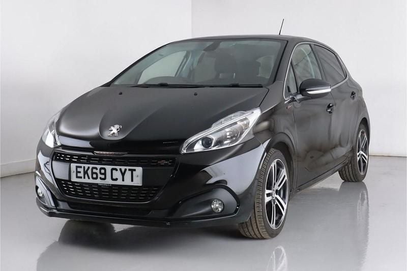 Second-hand Peugeot 208 GT-line 2019 Negru Hatchback