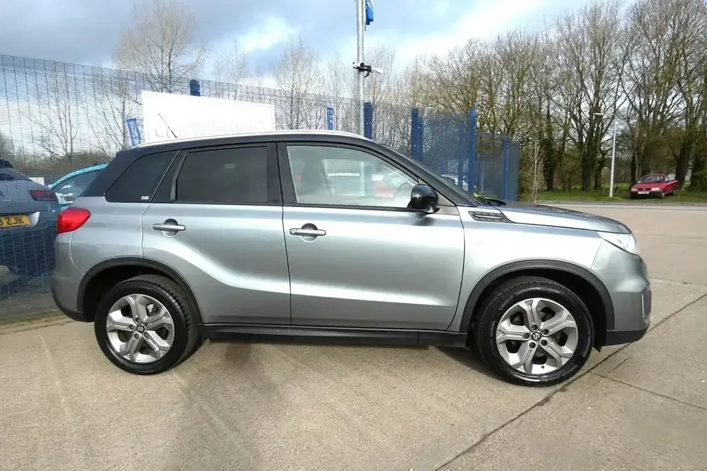 Used Suzuki Vitara SZ-T 120 HP (88 kW) 2018 Grey SUV