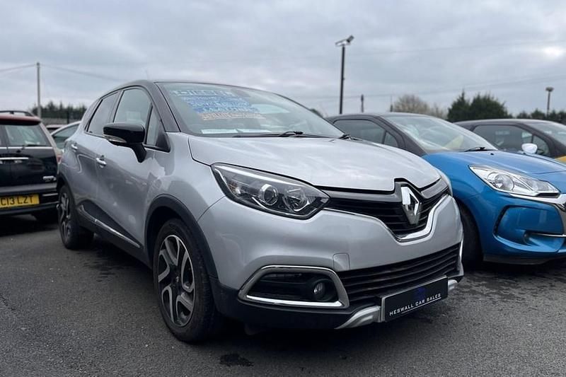 Used Renault Captur Signature 90 HP (66 kW) 2015 Silver SUV