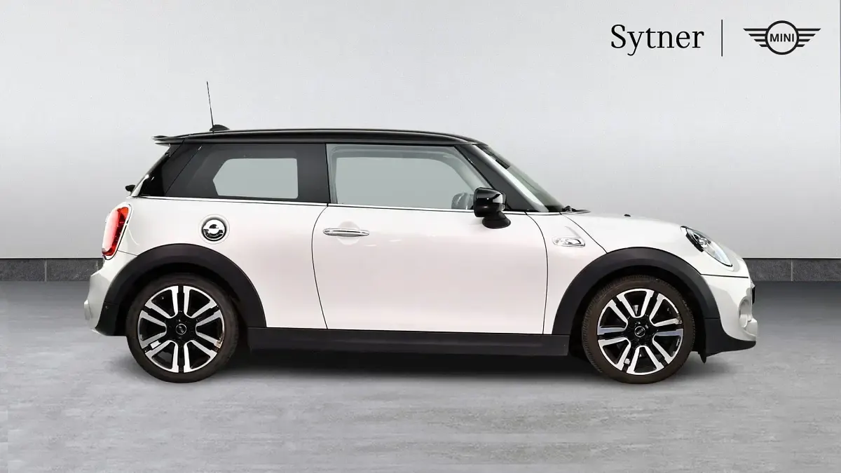 Usado Mini Cooper S Exclusive 189 HP (139 kW) 2019 Prateado Citadino