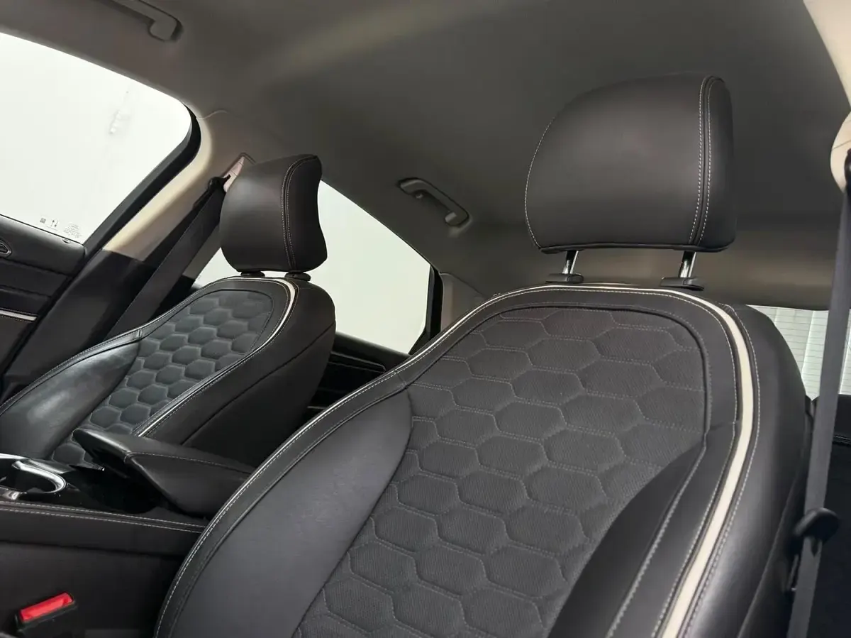 Used Ford Mondeo Vignale 187 HP (137 kW) 2022 Grey Sedan