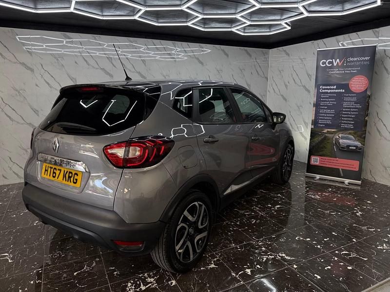 Usado Renault Captur Dynamique 90 CV (66 kW) 2018 Gris SUV