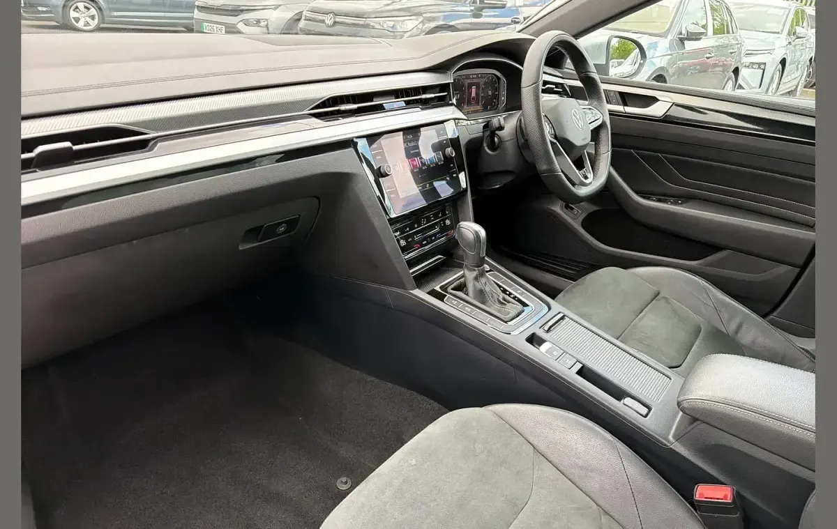 Second-hand VW Arteon R-line 190 CP (139 kW) 2022 Argintiu Break