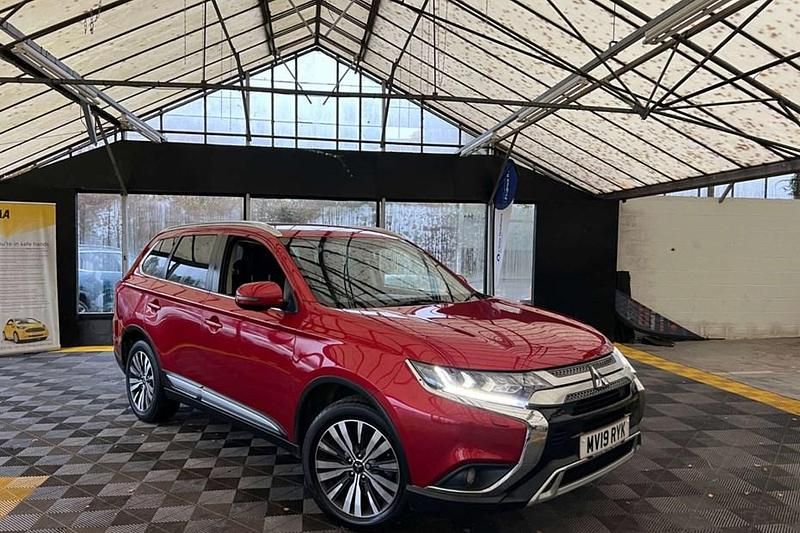 Red Used 2019 Mitsubishi Outlander SUV | £13,900 (Fair price) - Image 1/1